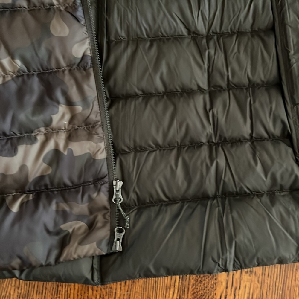 NWOT Eddie Bauer Camouflage Green Parka Packable and lightweight Size XS - Picture 14 of 16